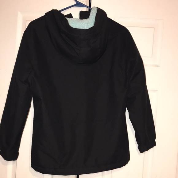 Women’s Swiss Tech Winter Jacket - Picture 8 of 11